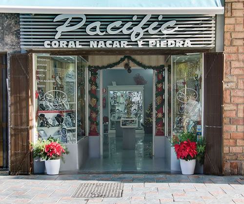 Fuengirola_Tienda_Aires_De_Pacific
